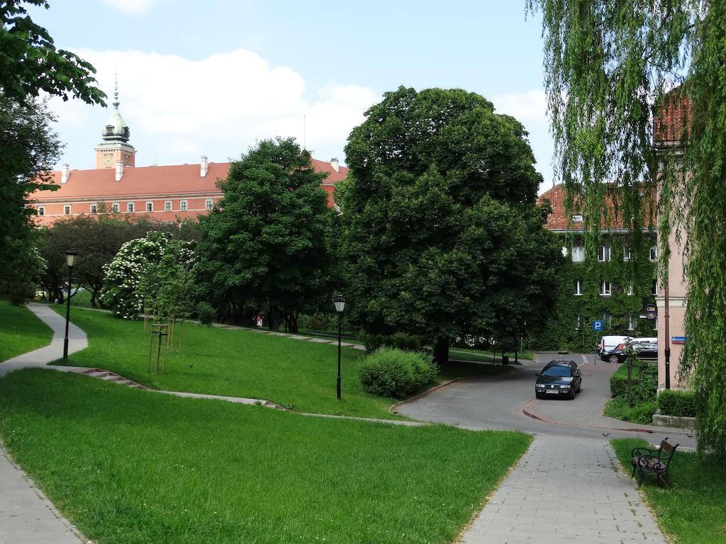 Mieszkanko Kolo Zamku Warsawa Ruang foto